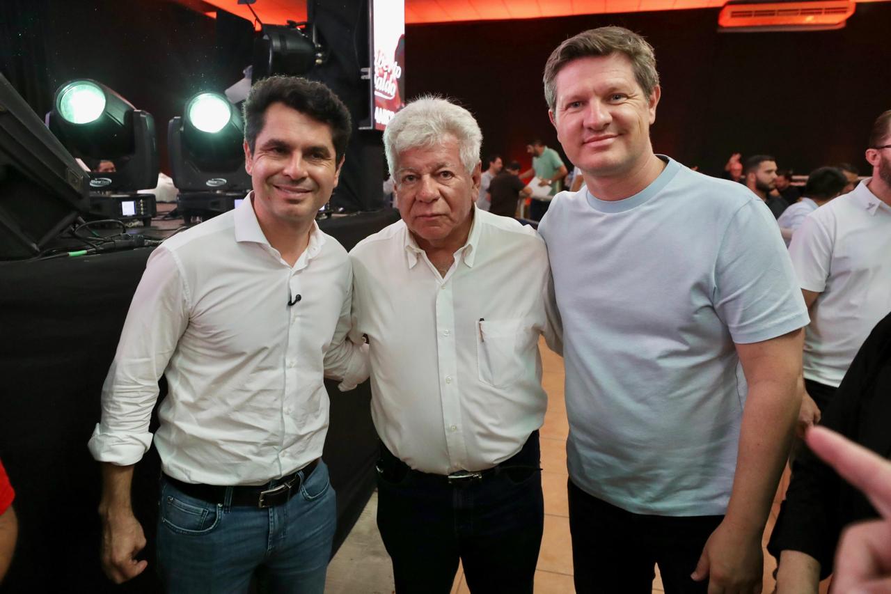 Na Expo Umuarama, Santin Roveda reforça parceria com lideranças locais e anuncia avanços para o trânsito e cidadania