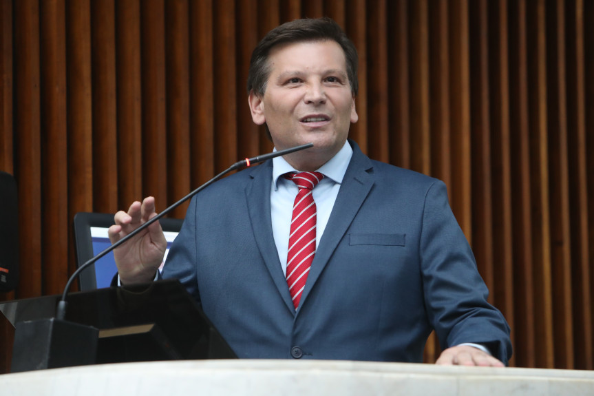 Paulo Gomes propõe projeto contra desperdício de alimentos e a fome no Paraná 