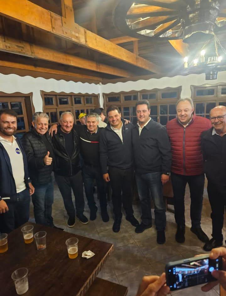 Ratinho Junior, Sandro Alex, Alexandre Curi e Daniel Lovato reúnem lideranças em Almirante Tamandaré