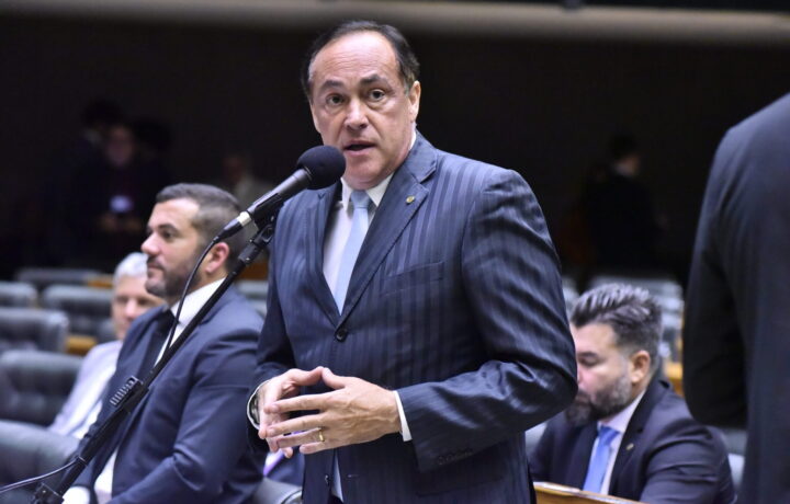 Stephanes Junior defende maior taxação das bets e quer proibir propaganda do setor