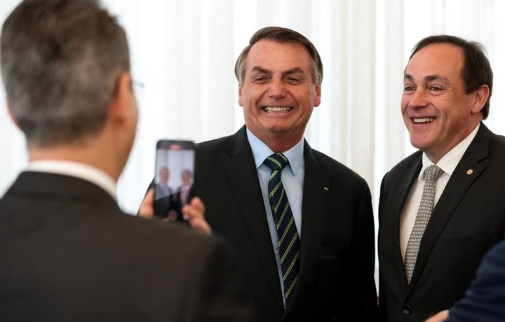 Stephanes 2210 ganha força com apoio de Flávio Bolsonaro no Paraná